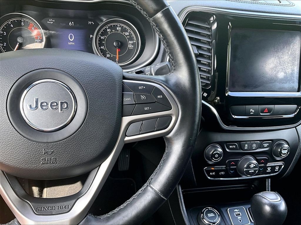 Used 2020 Gray Jeep Limited image 24