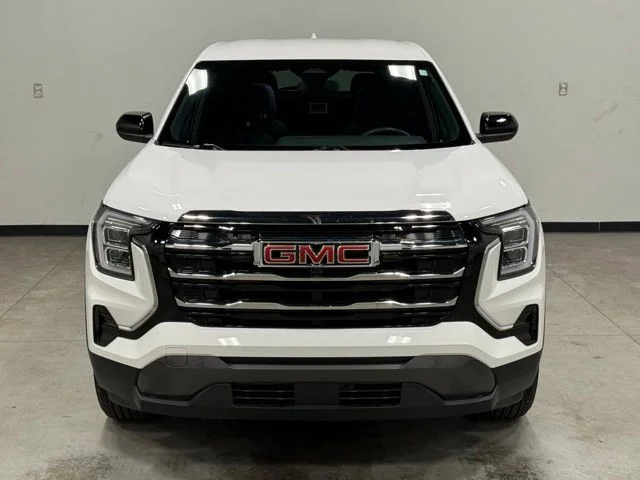 Used 2026 White GMC Elevation image 3