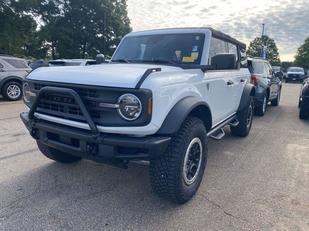 Certified Used 2021 Oxford White Ford Base image 3