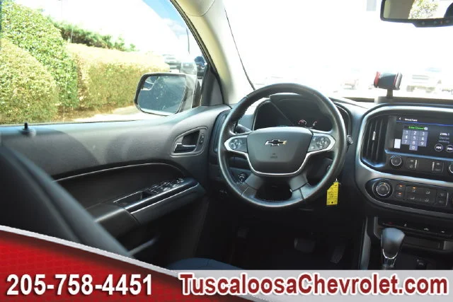 Used 2022 BLACK Chevrolet 4WD LT image 27