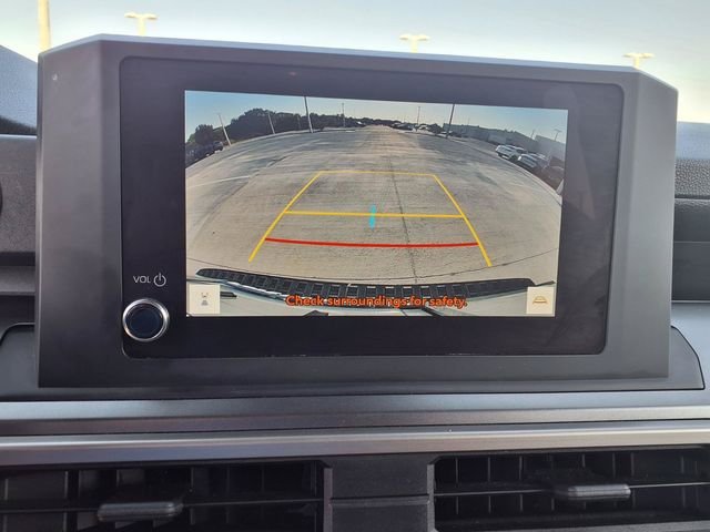Used 2025  Toyota SR5 image 11
