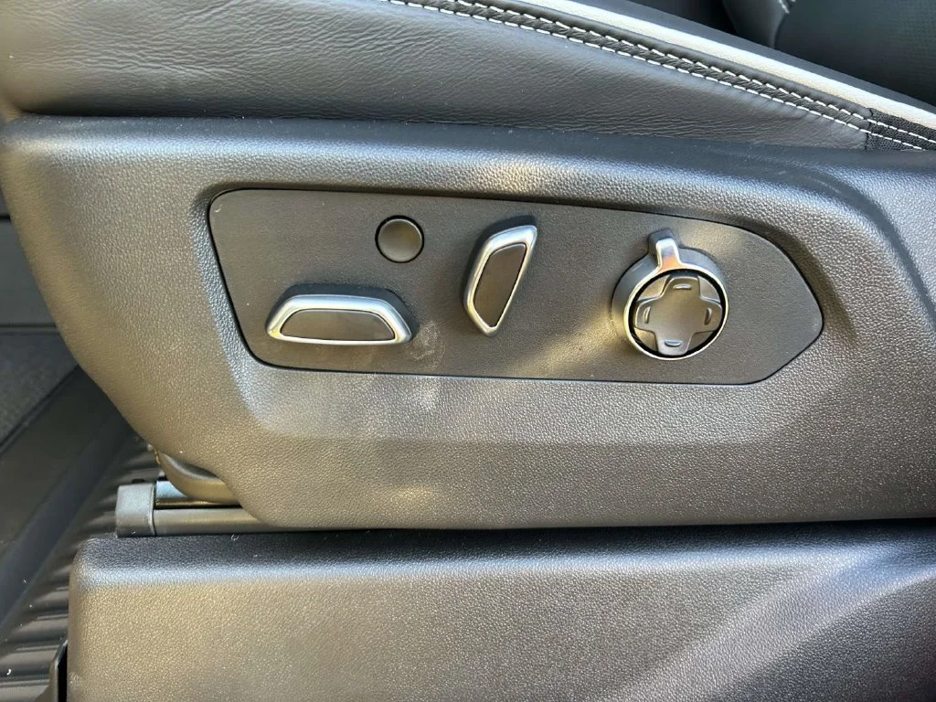New 2026 Onyx Black GMC AT4X image 17