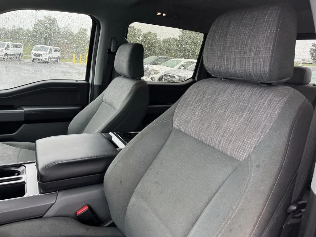 Used 2023 White Ford XLT image 11