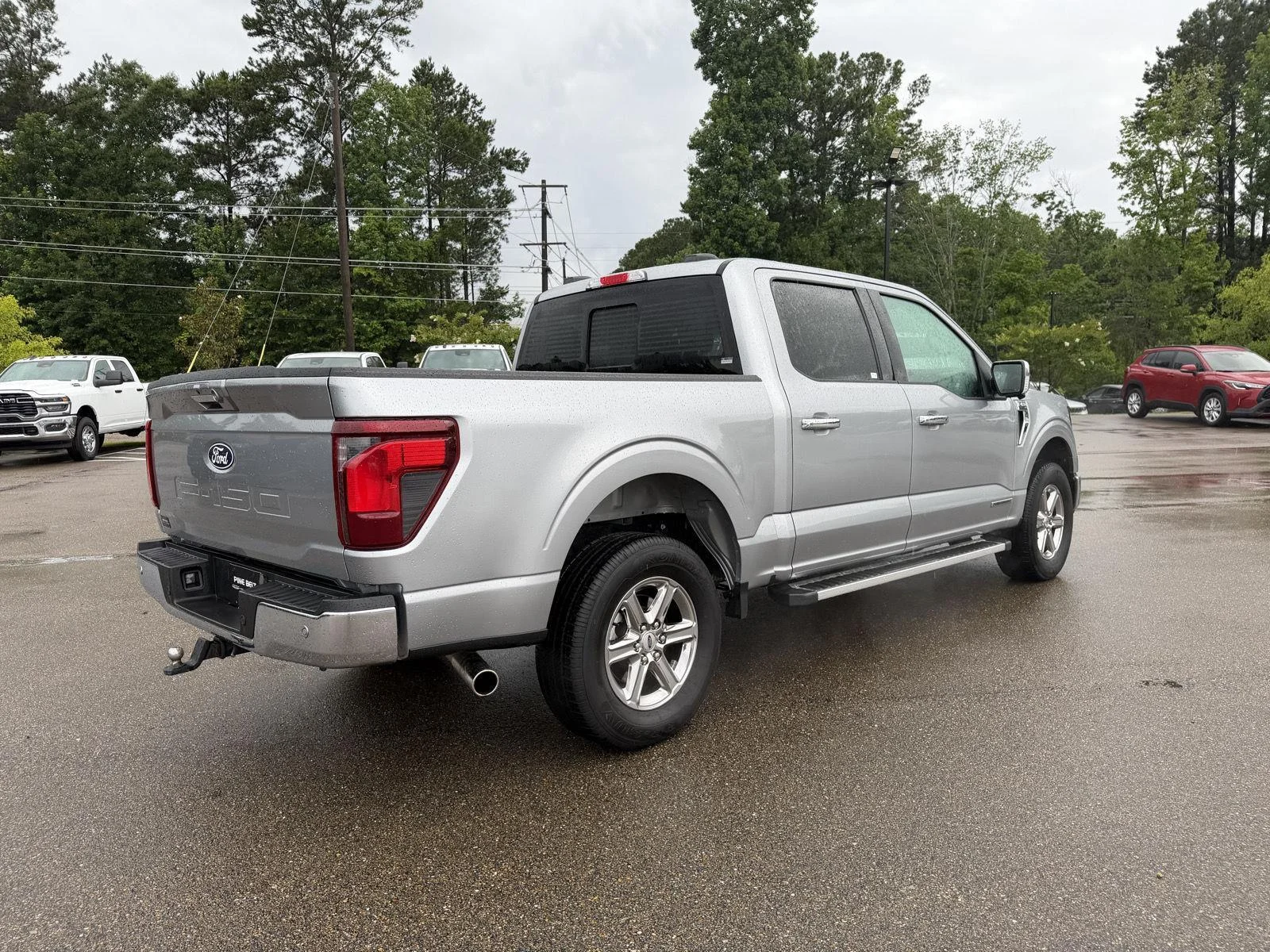 Used 2024 Iconic Silver Ford XLT image 6