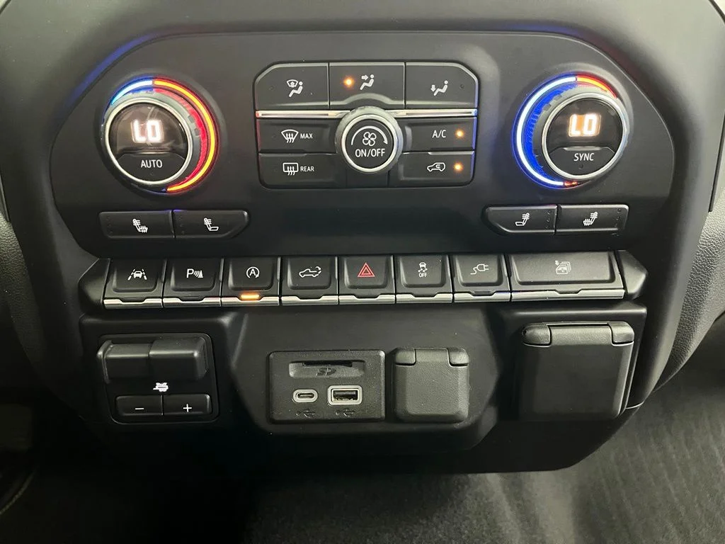 Used 2019 Black Chevrolet LTZ image 6