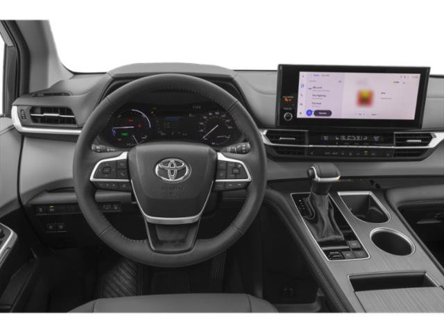 New 2026 Wind Chill Pearl <sup>1</sup> Toyota  XLE image 9
