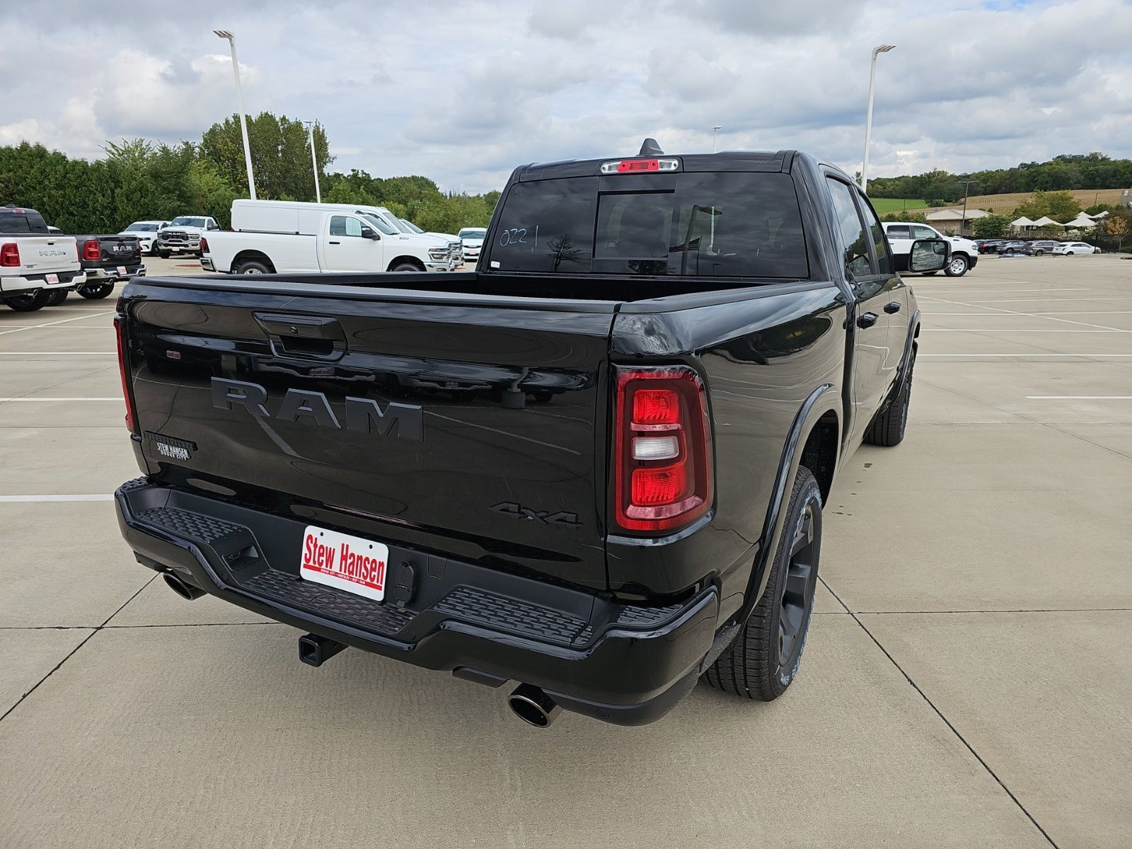 New 2026 Diamond Black Crystal Pearlcoat Ram Big Horn image 5