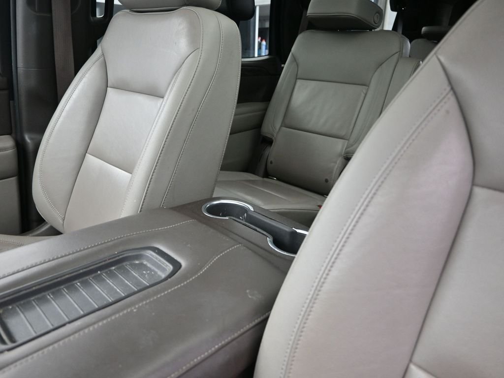 Used 2021 White Chevrolet LT image 14