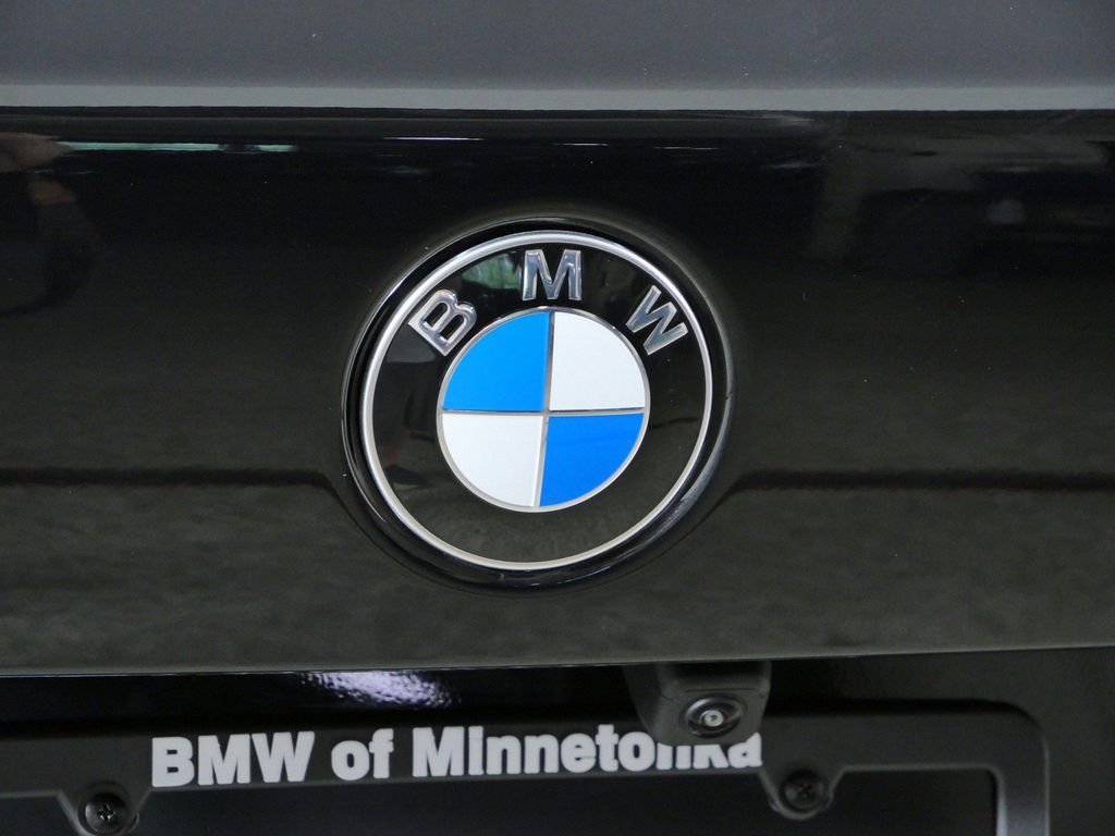 New 2026 Black Sapphire Metallic BMW xDrive40i image 13