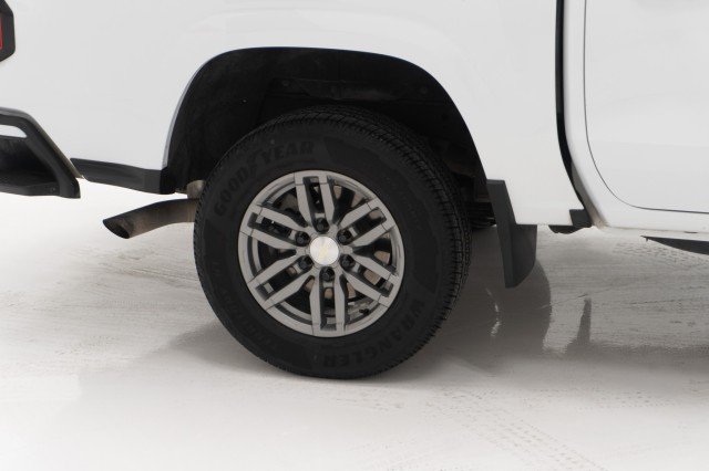 Used 2023 Summit White Chevrolet 2WD LT image 6