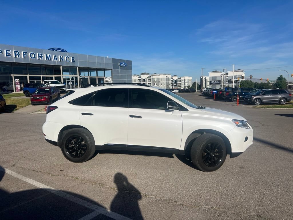 Used 2013 Starfire Pearl Lexus 450h image 4