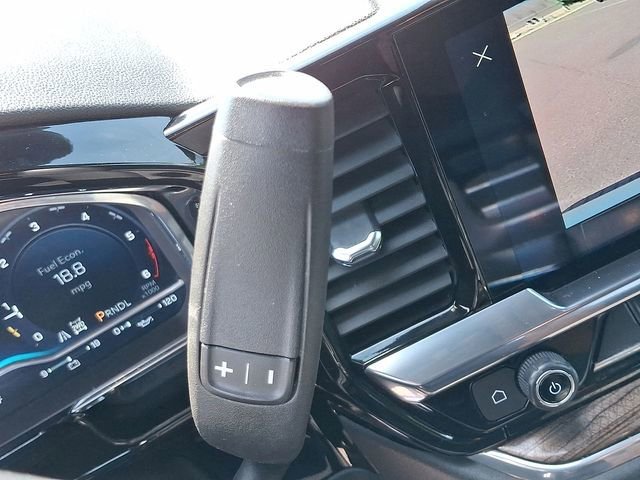 Used 2023 Summit White Chevrolet RST image 21