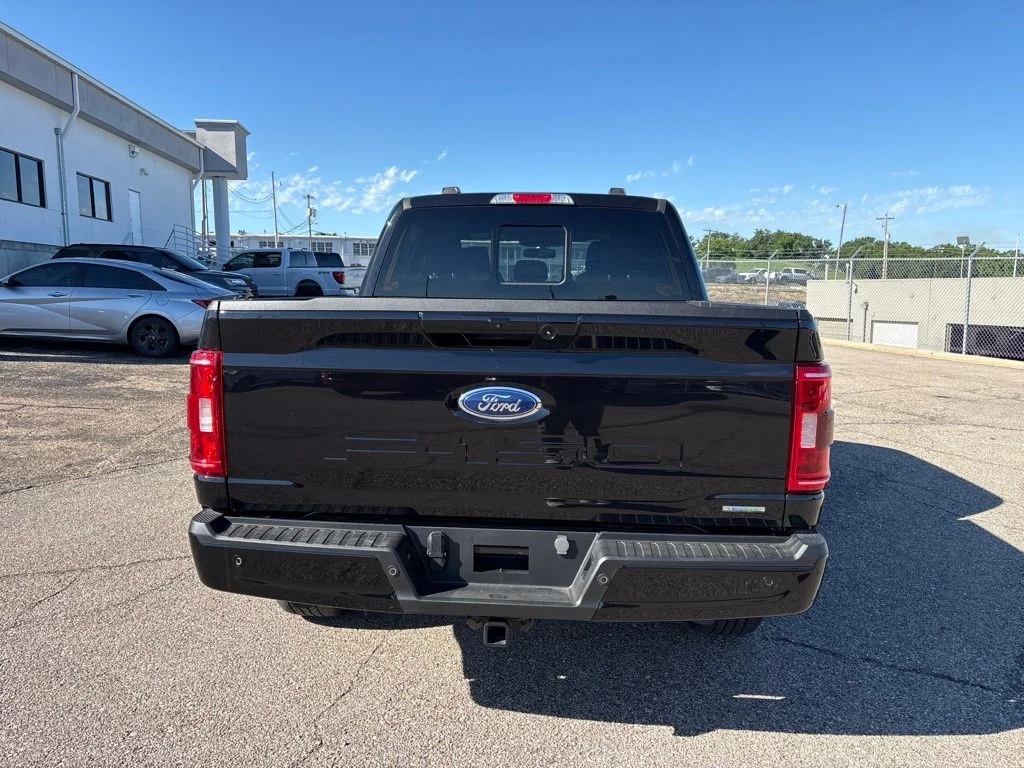 Used 2023 Black Metallic Ford XLT image 6