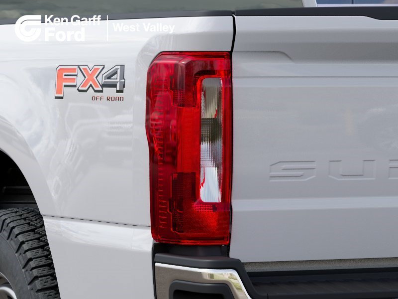 New 2027 Oxford White Ford XL image 22