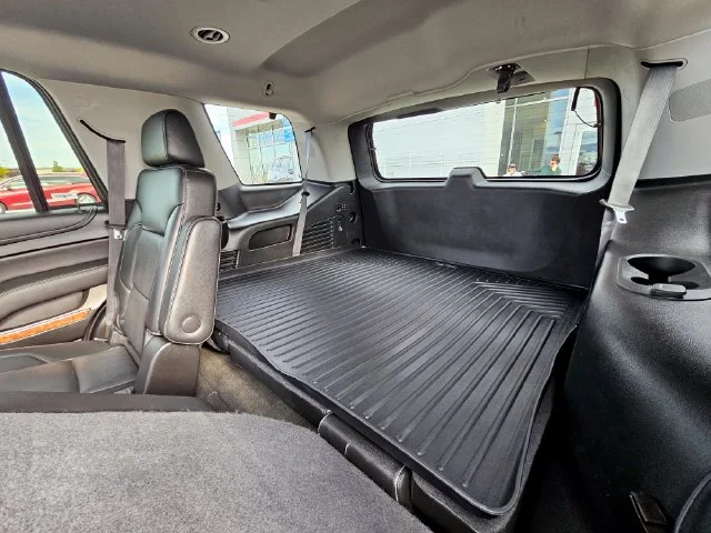 Used 2018 Silver Ice Metallic Chevrolet Premier image 21