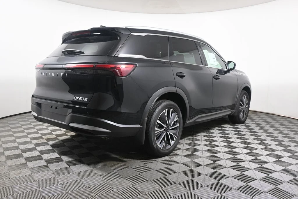New 2027 Black INFINITI LUXE image 7