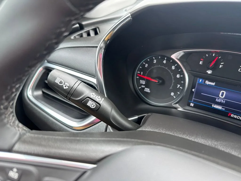 Used 2023 Summit White Chevrolet LT image 34