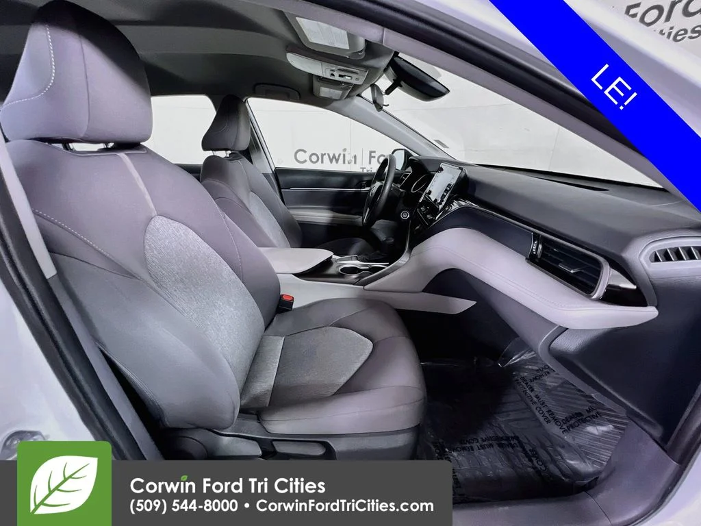 Used 2024 Wind Chill Pearl Toyota LE image 17