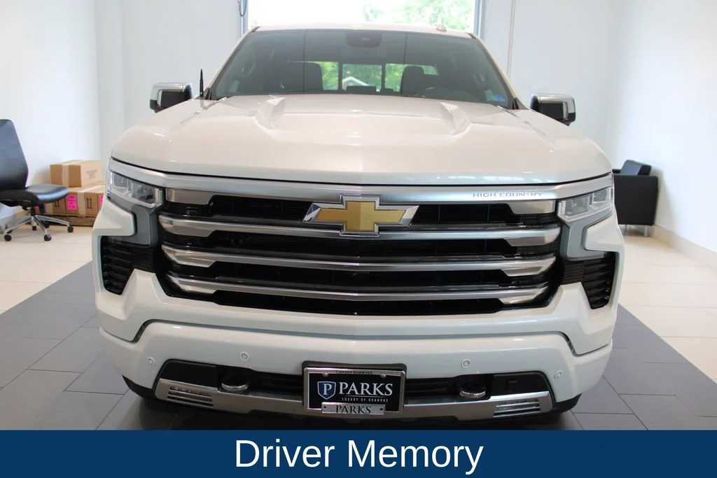 Used 2024 Iridescent Pearl Tricoat Chevrolet High Country image 15