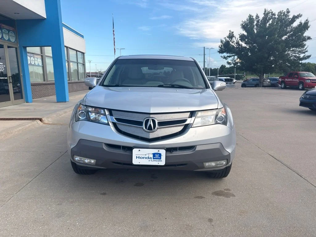 Used 2008 Silver Acura Technology SH-AWD image 2