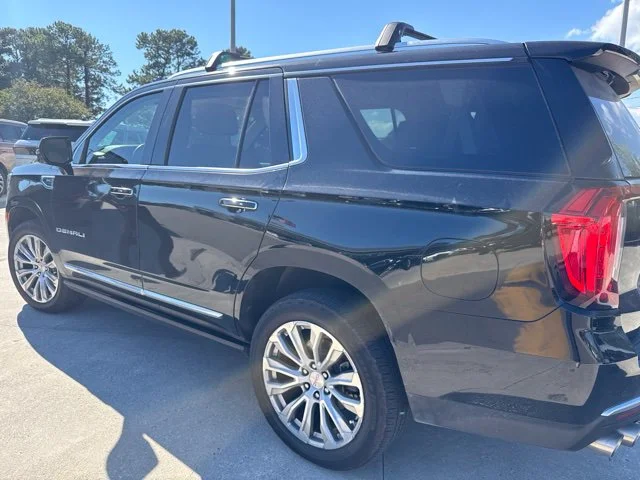 Used 2022 Black GMC Denali image 2