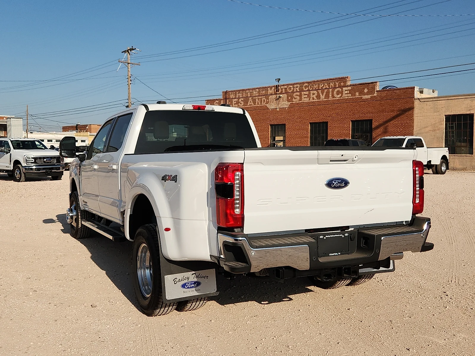 New 2026 Oxford White Ford Lariat image 5