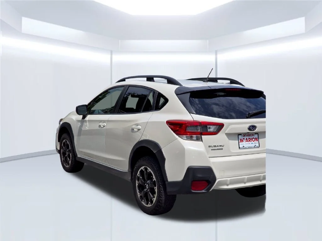 Used 2021 White Subaru Base image 49