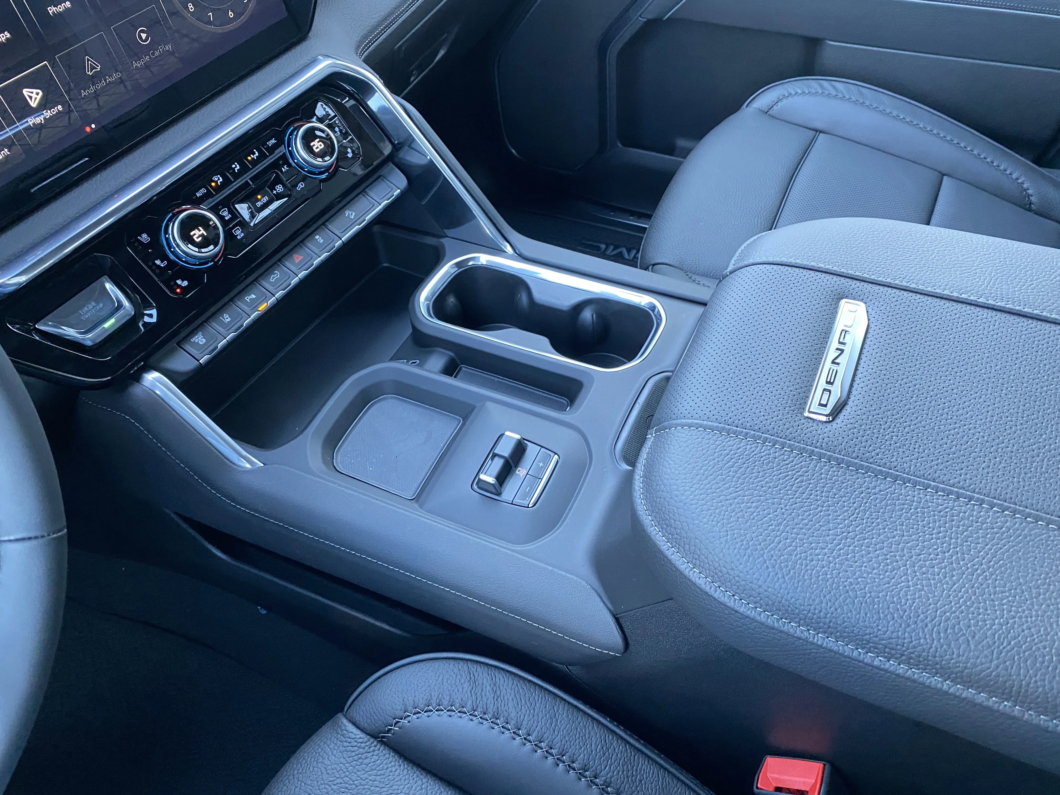 New 2026 GLACIER WHITE TRICOAT GMC Denali image 24