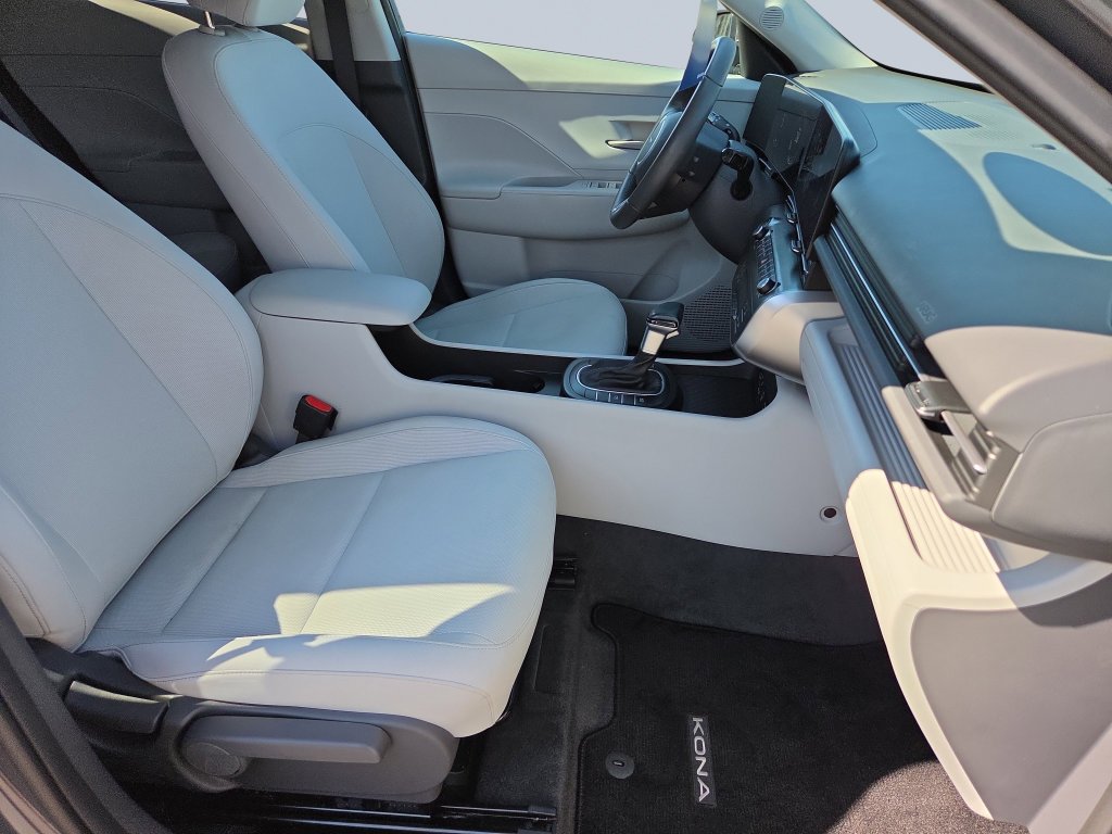 2024 Hyundai Kona SEL - Photo 32