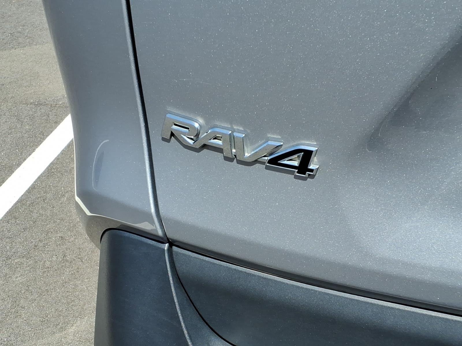 Used 2021 SILVER TOYOTA  image 5