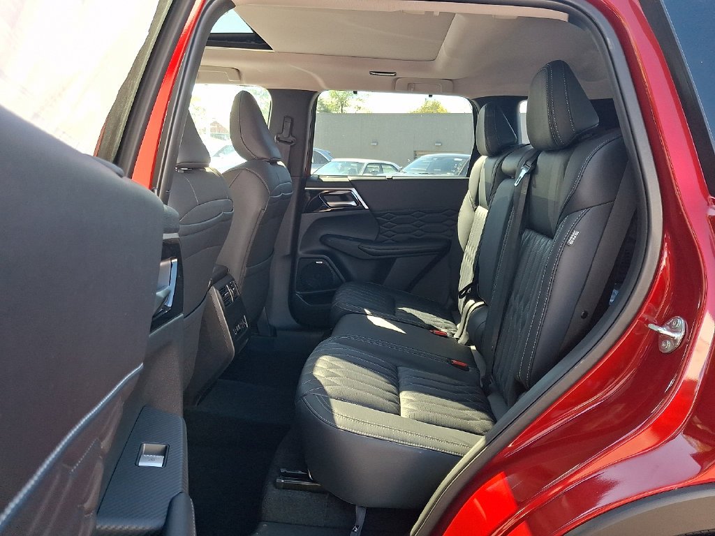 New 2026 Red Mitsubishi SEL 1.5T S-AWC image 6