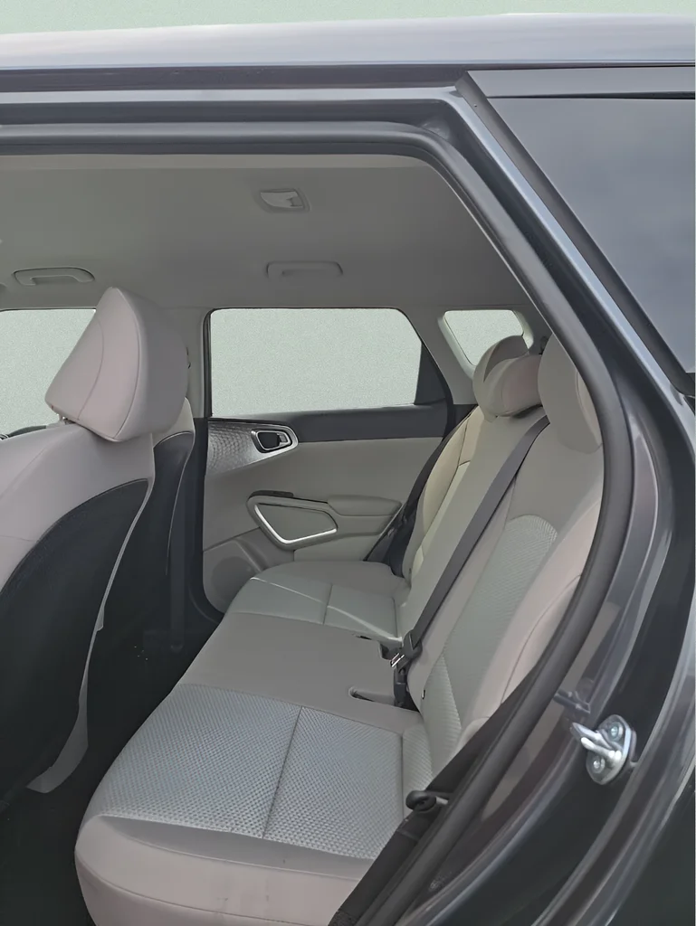 Used 2025 Gravity Gray Kia S image 9