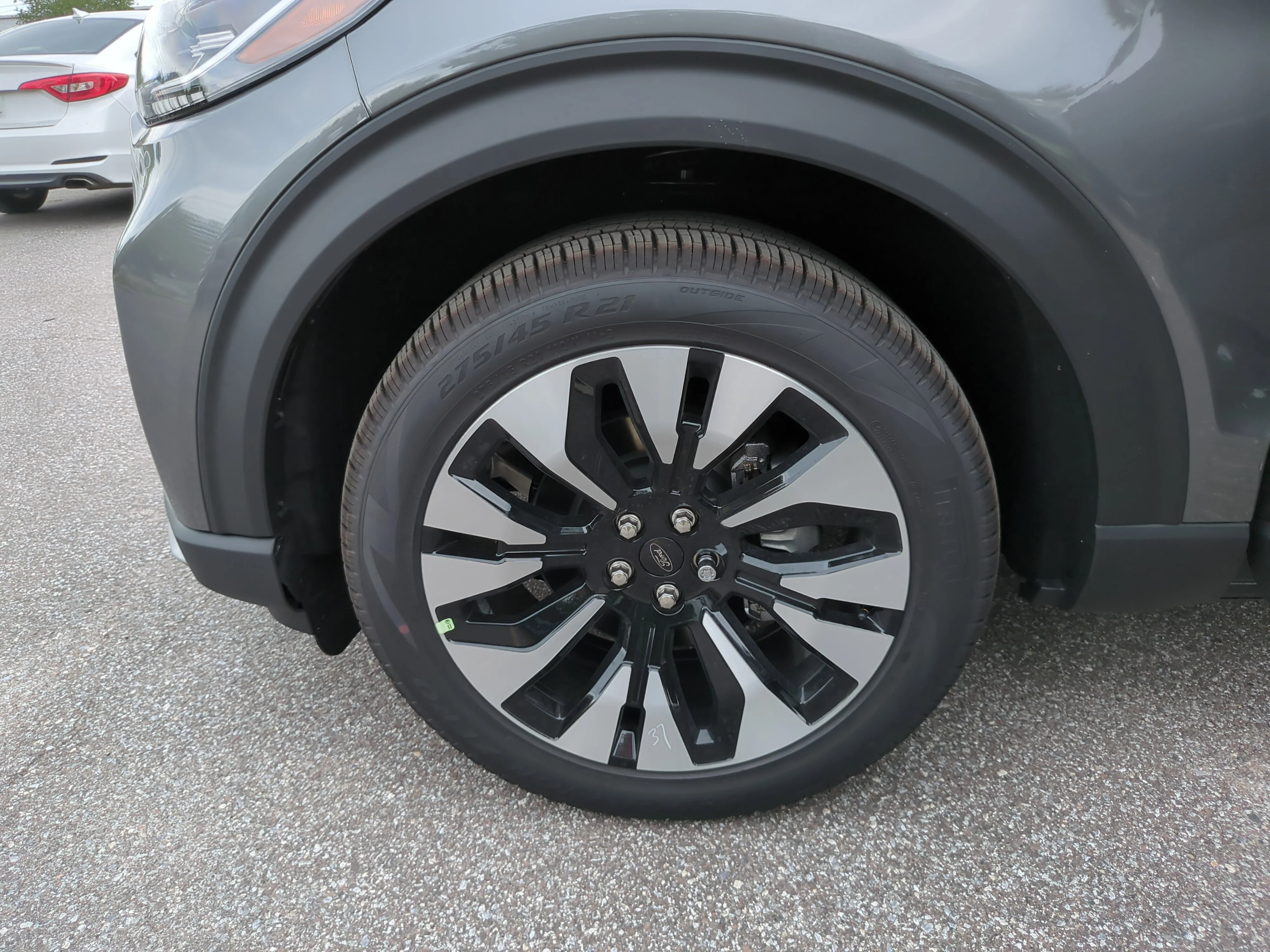 New 2026 Carbonized Gray Metallic Ford Platinum™ image 34