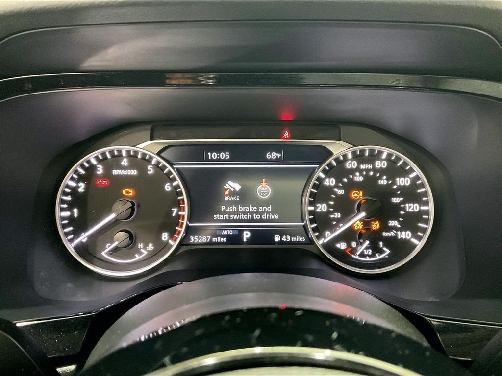 Used 2023 Silver Nissan Platinum image 26