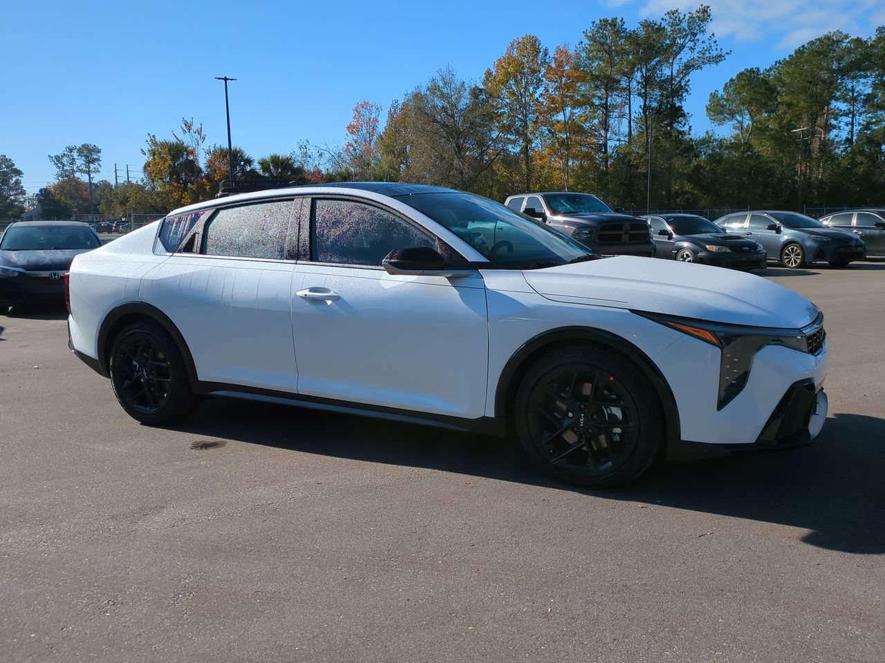New 2025 Snow White Pearl Kia GT-Line Turbo image 2