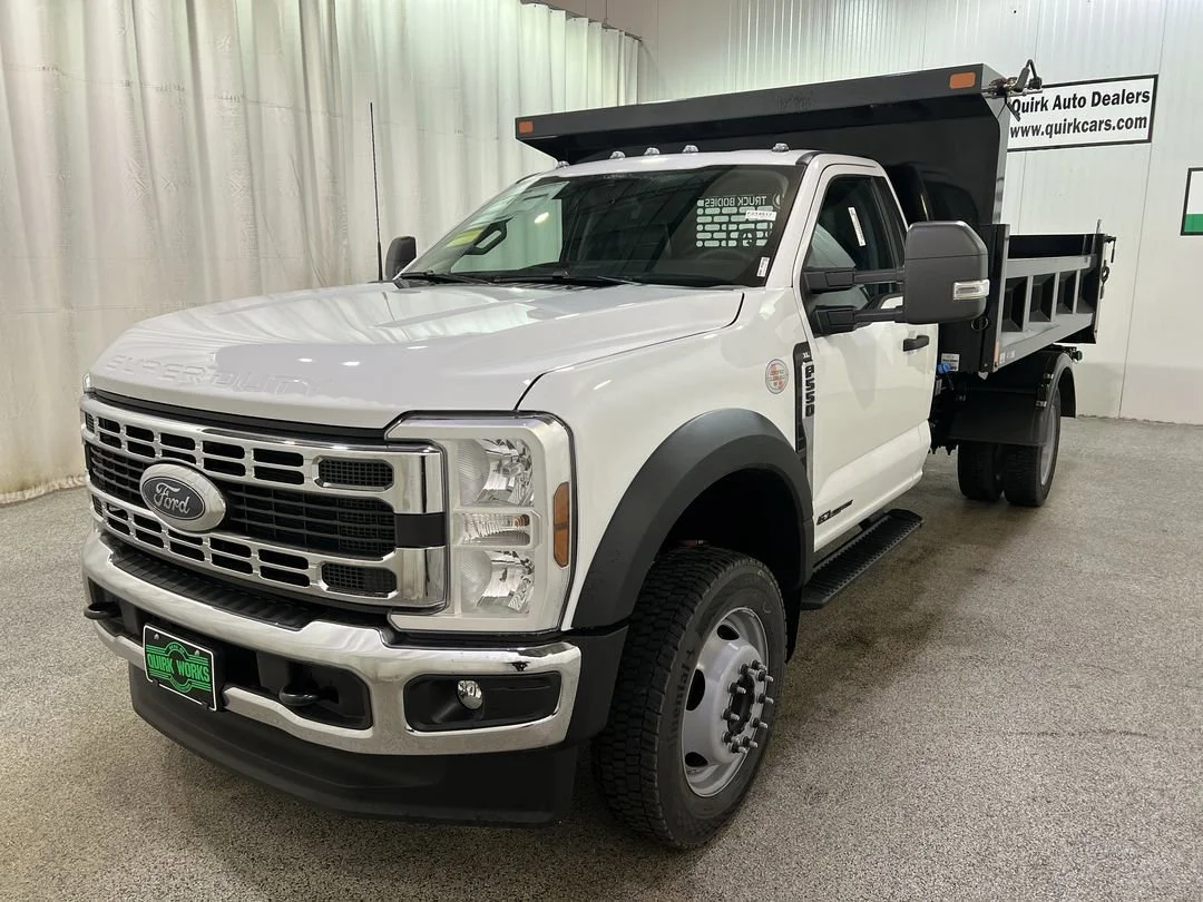 New 2026 Oxford White Ford F-550® XL image 4