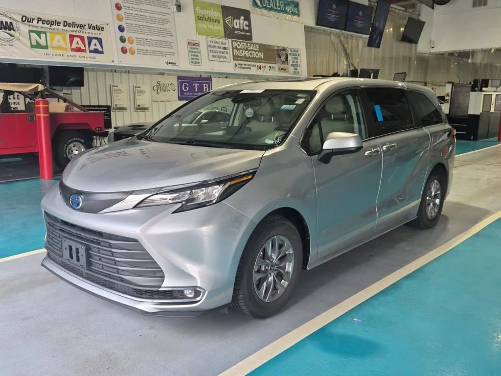 Certified Used 2022 Silver Toyota XLE image 2