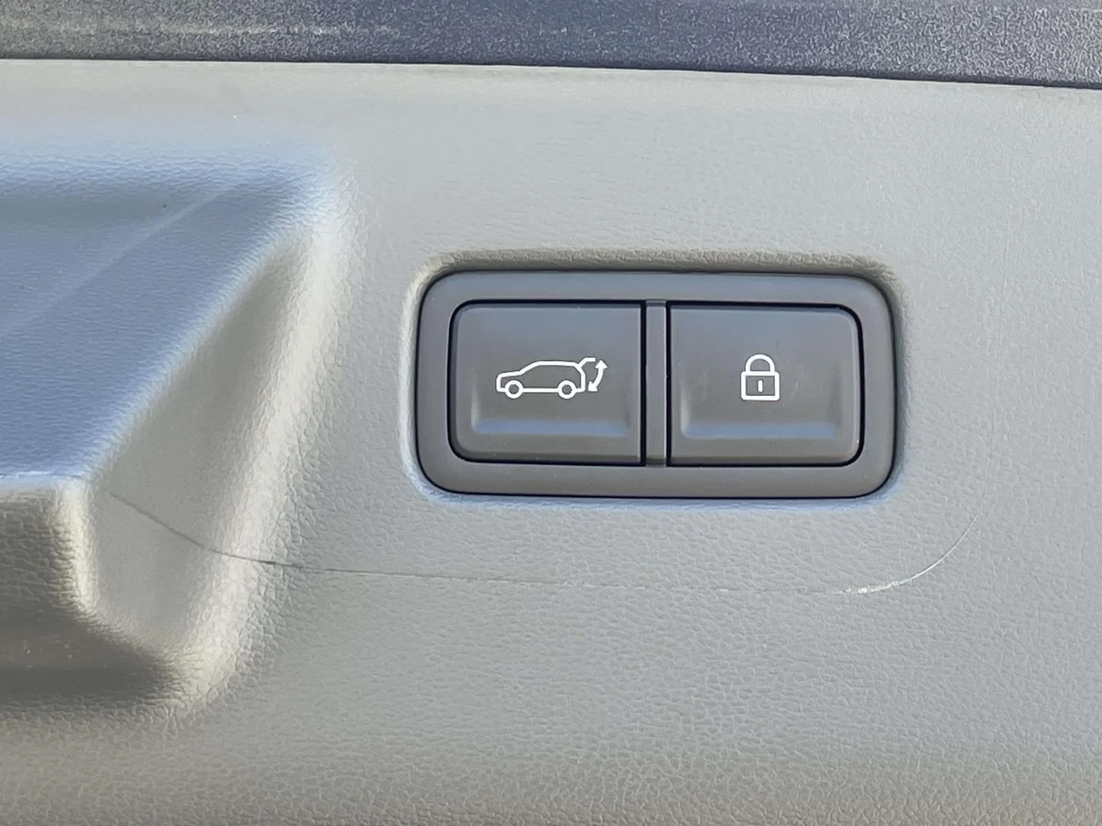 Used 2026 Atlantis Blue Hyundai SEL image 32