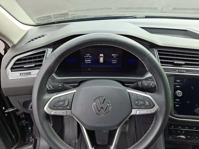 Used 2022 Black Volkswagen 2.0T SE image 19