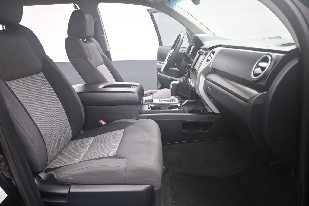 Used 2017 Black Toyota SR5 image 16