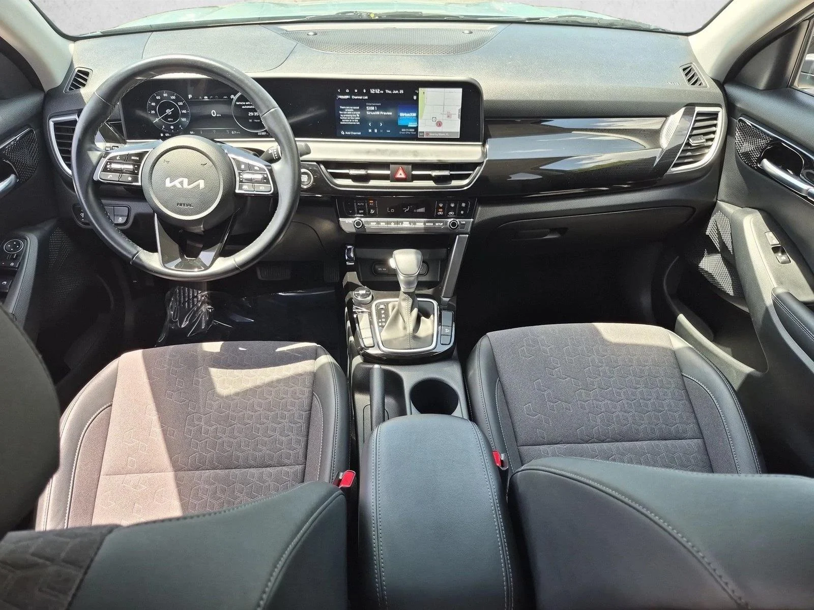 Used 2024 Pluton Blue/Black Roof Kia S image 18