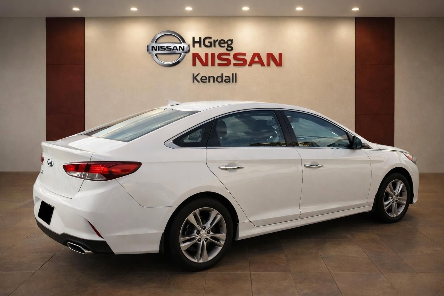 Used 2018 Hyundai Sonata Limited with VIN 5NPE34AF6JH684466 for sale in Palmetto Bay, FL