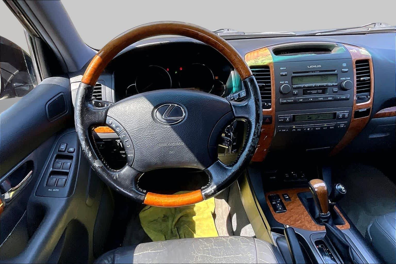 Used 2005 Black Onyx Lexus  image 5