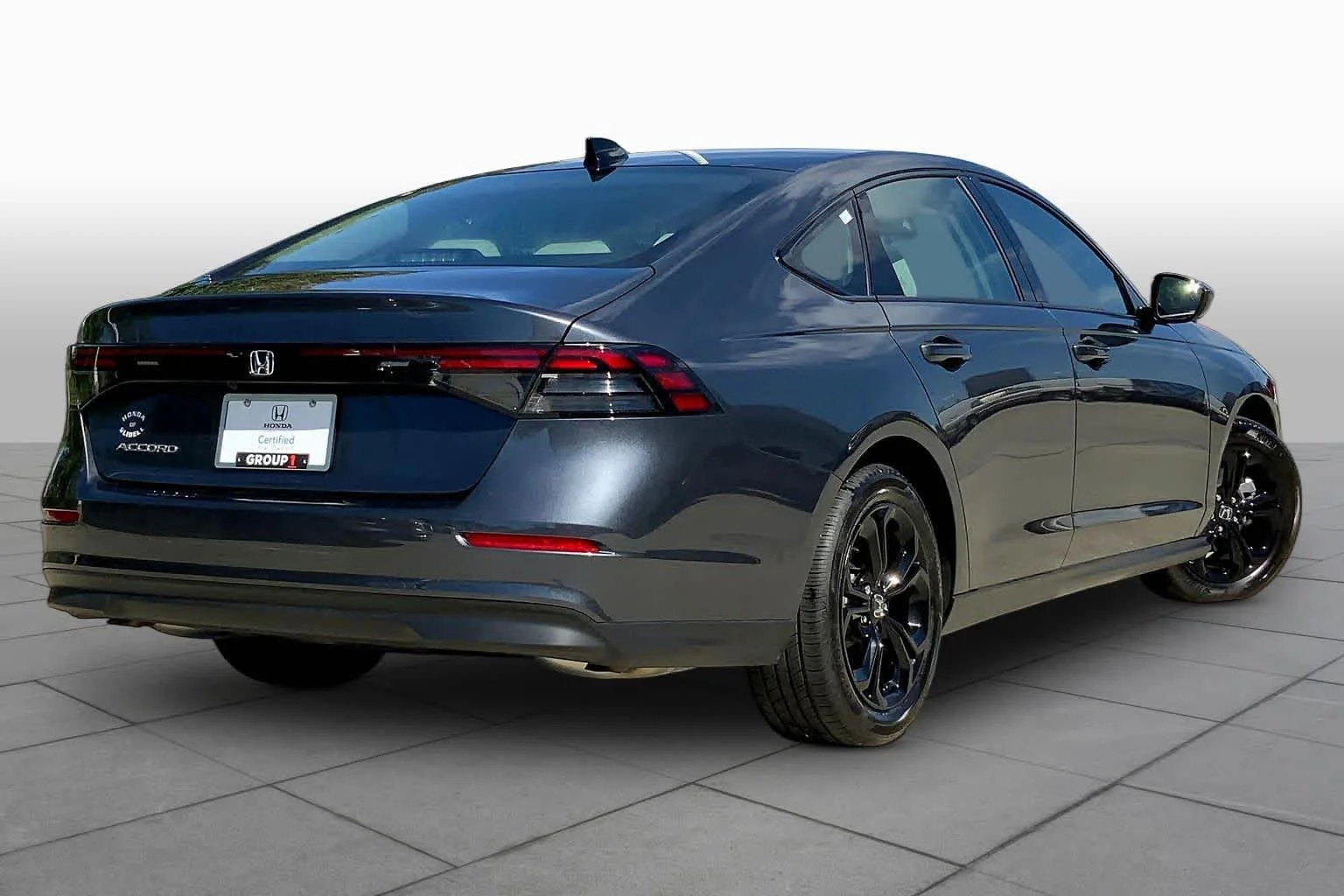 Certified Used 2025 Meteorite Gray Metallic Honda 1.5T SE image 13