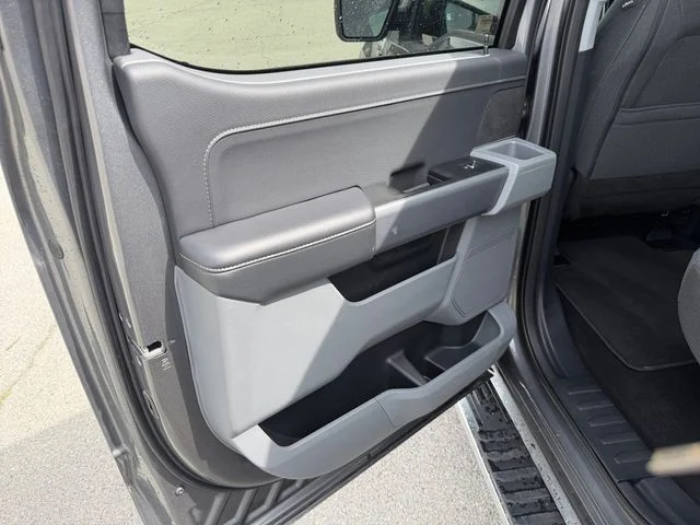 Used 2025  Ford XLT image 26