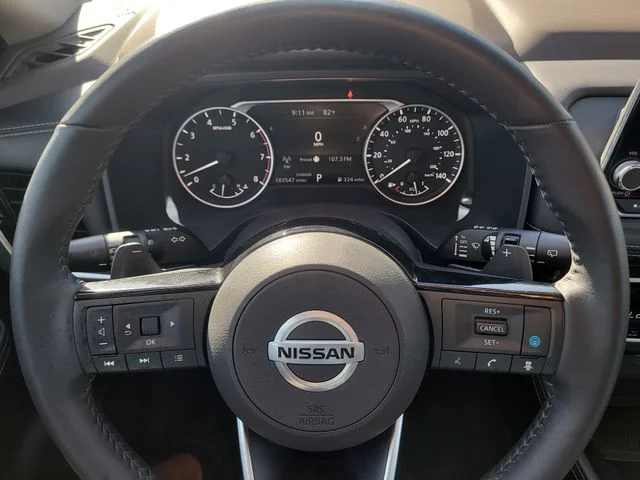 Used 2021 White Nissan SL image 29