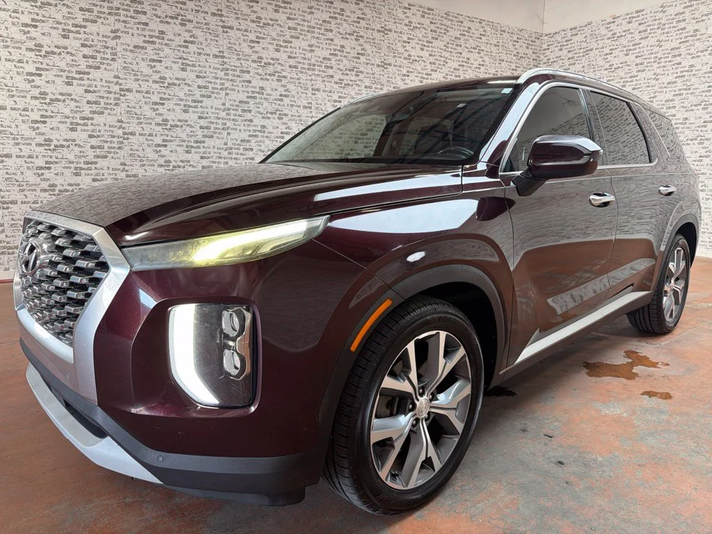 Used 2020 Sierra Burgundy Hyundai SEL image 3