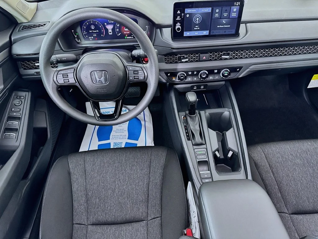 New 2026 Canyon River Blue Metallic Honda SE image 32