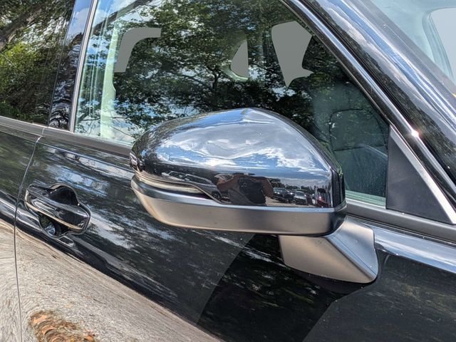 Used 2024 Black Honda EX-L image 10