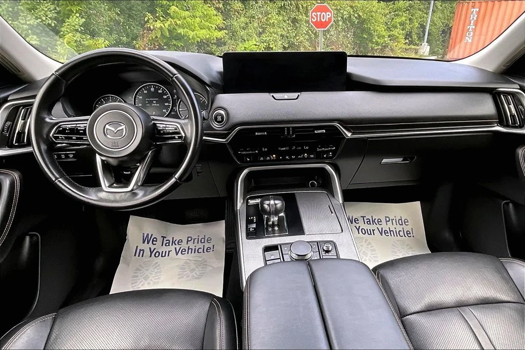 Used 2025 Gray Mazda 3.3 Turbo Preferred image 15